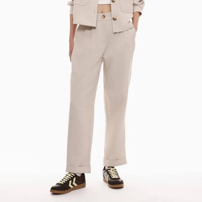 Pantalón tela beige