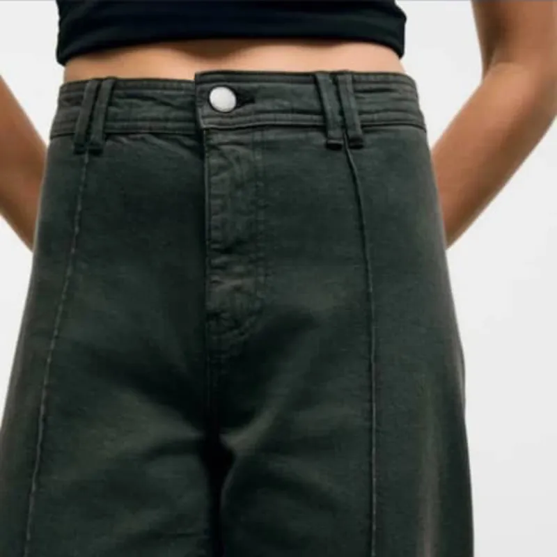 Pantalón verde botella