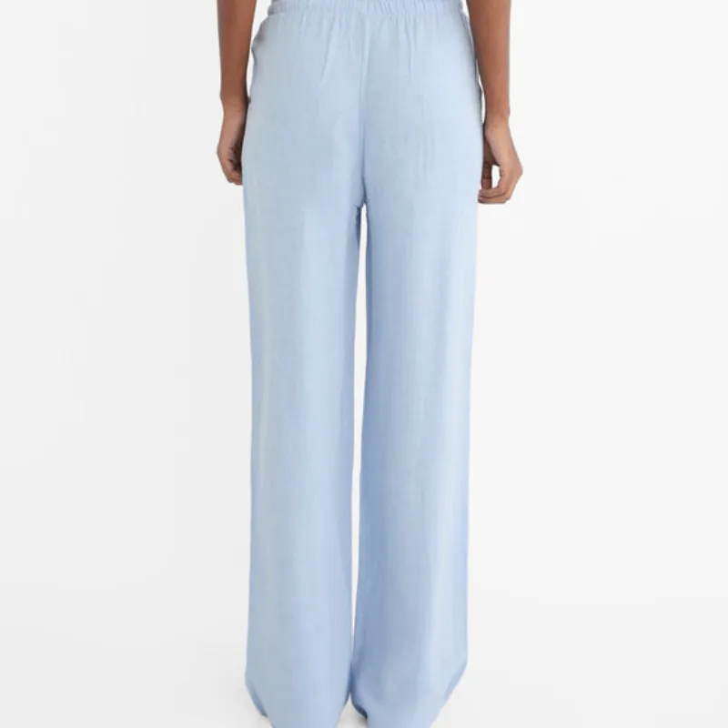 Pantaloneta azul claro 