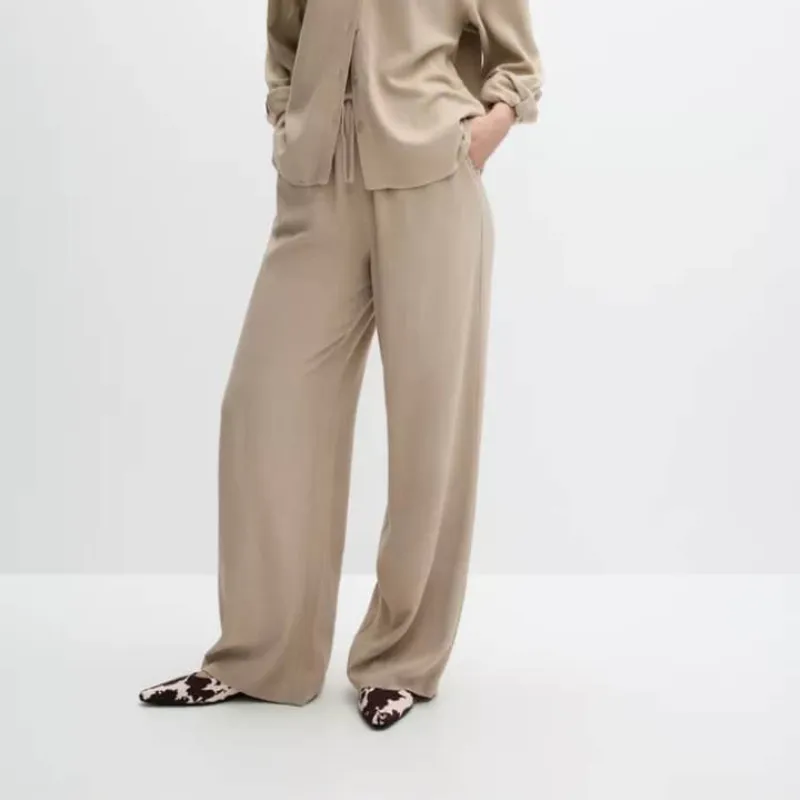 Pantaloneta beige 