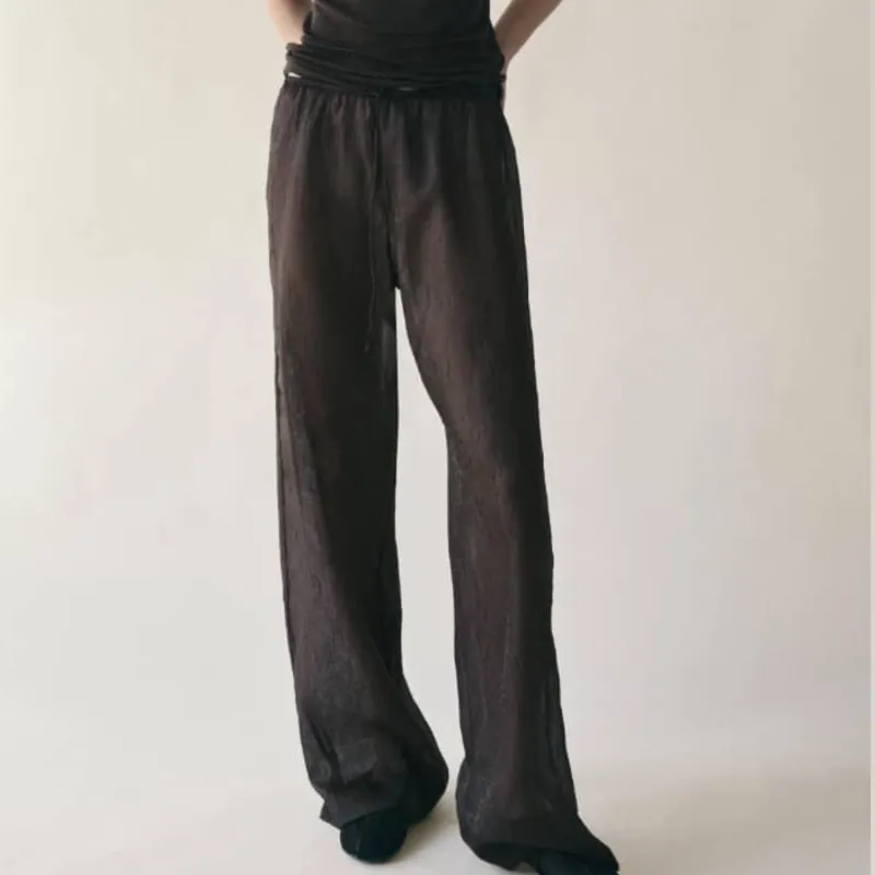 Pantaloneta de lino marrón