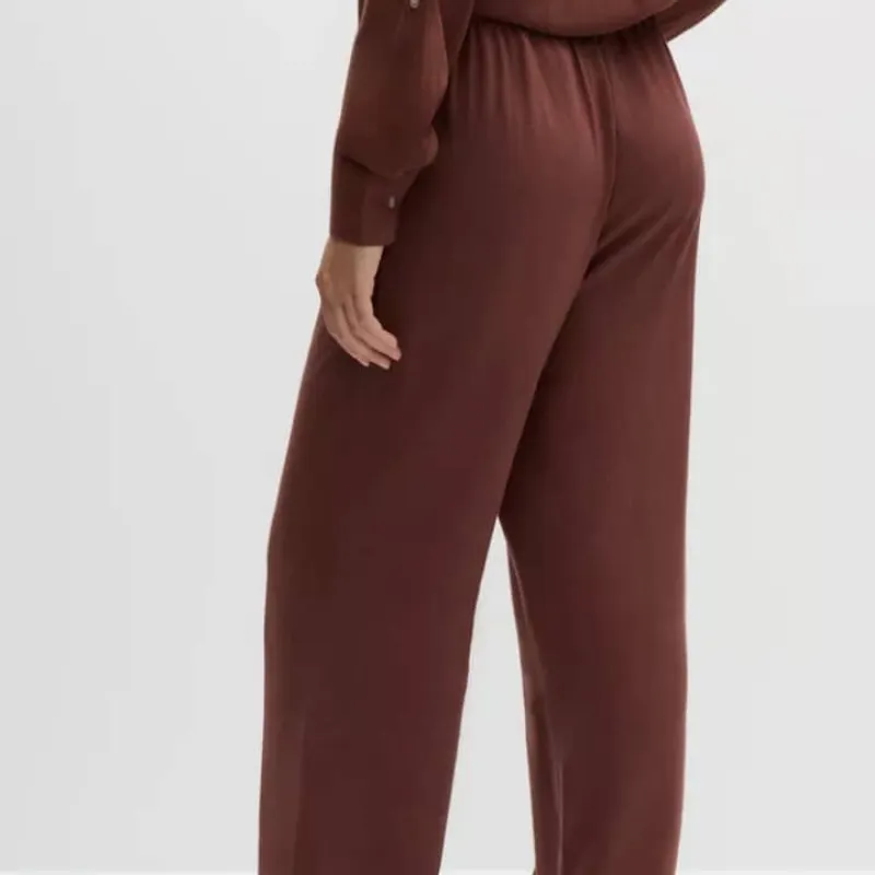 Pantaloneta marrón 