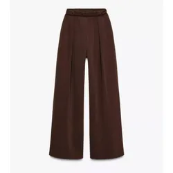 Pantaloneta marrón  pinzas 