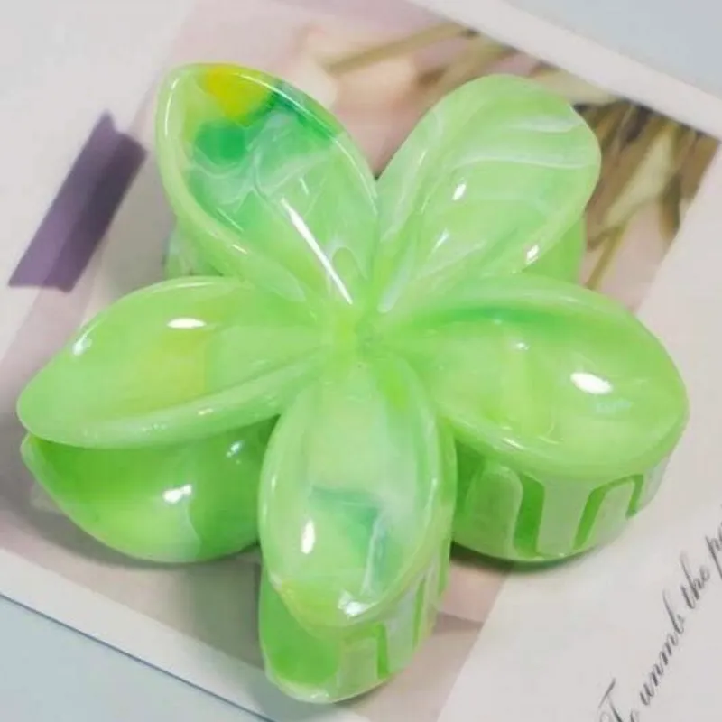 Pellizco flor verde