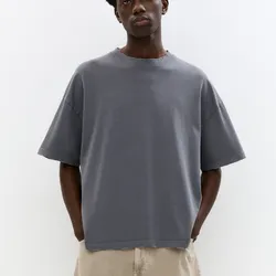 Pullover gris deshilachado 