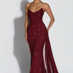 Rojo Strapless