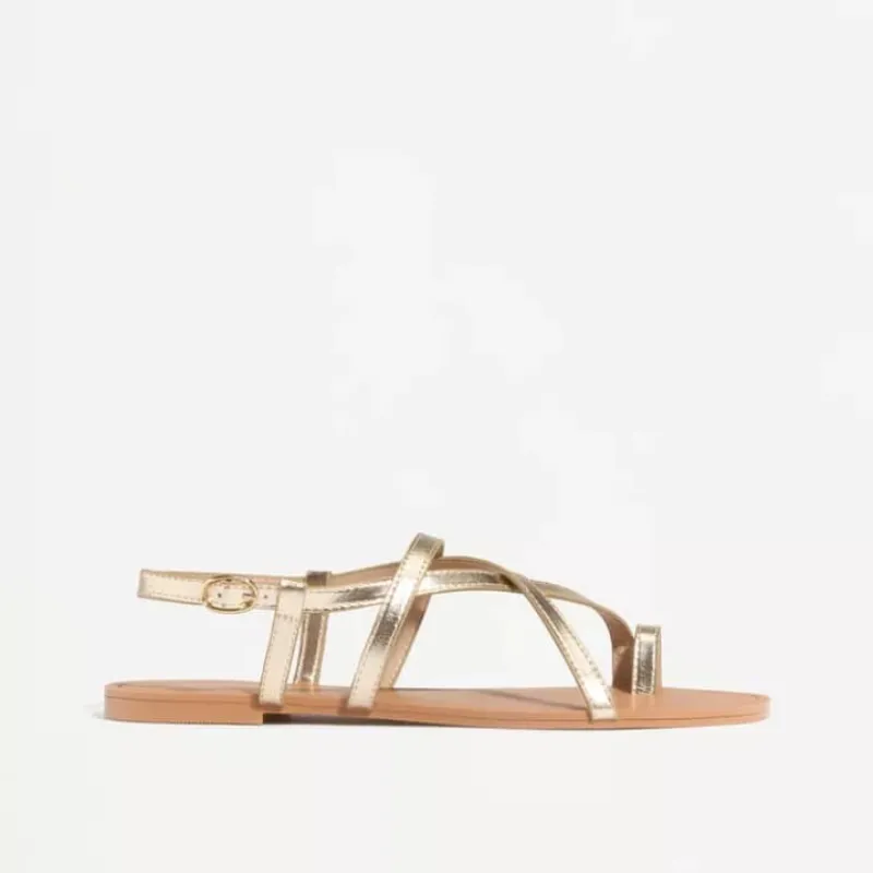 Sandalias doradas