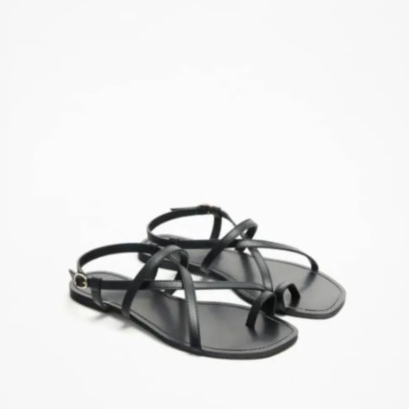 Sandalias negras tiras 