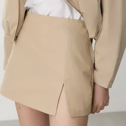 Saya Short Beige