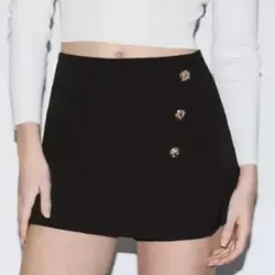 Saya-Short Negra