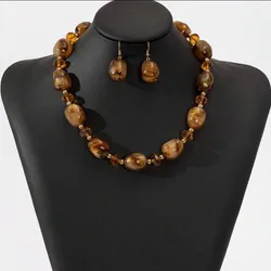 Set de collar y pendientes 