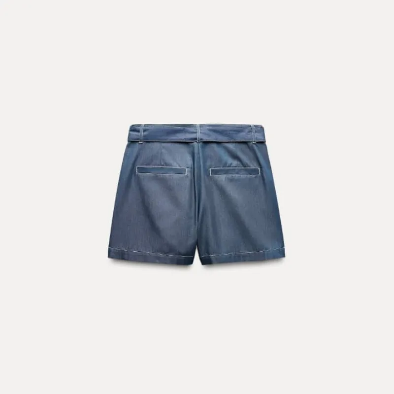Short costuras visible 