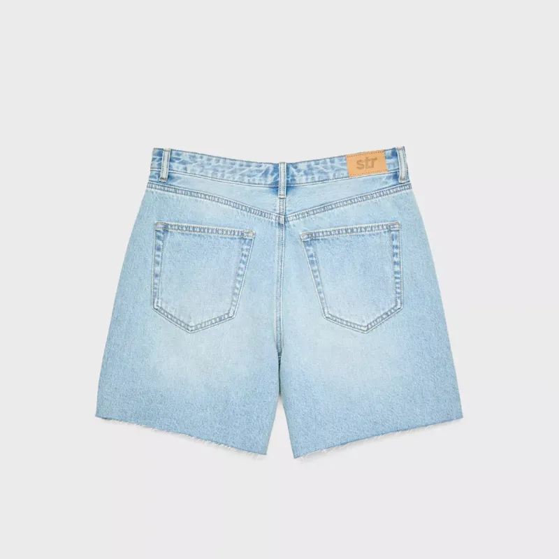 Short mezclilla clara 
