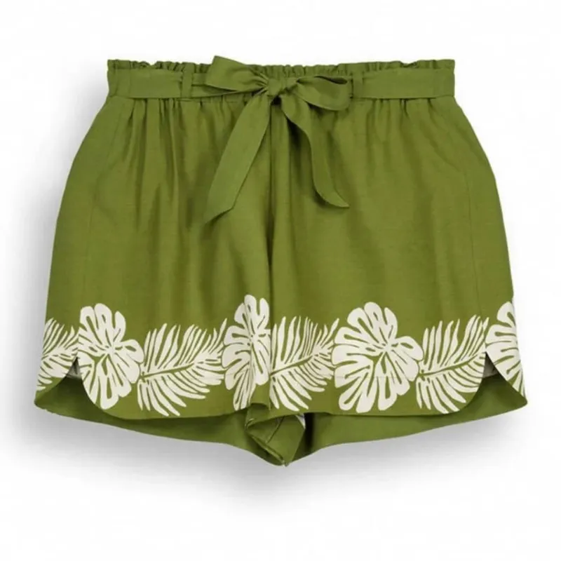 Short verde hojas 