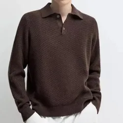 Suéter marrón de cuello