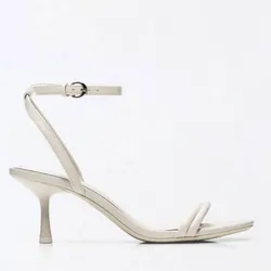 Tacones blancos