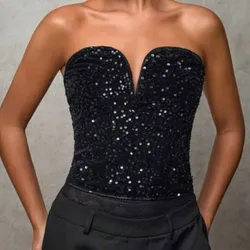 Top corte de princesa con brillo