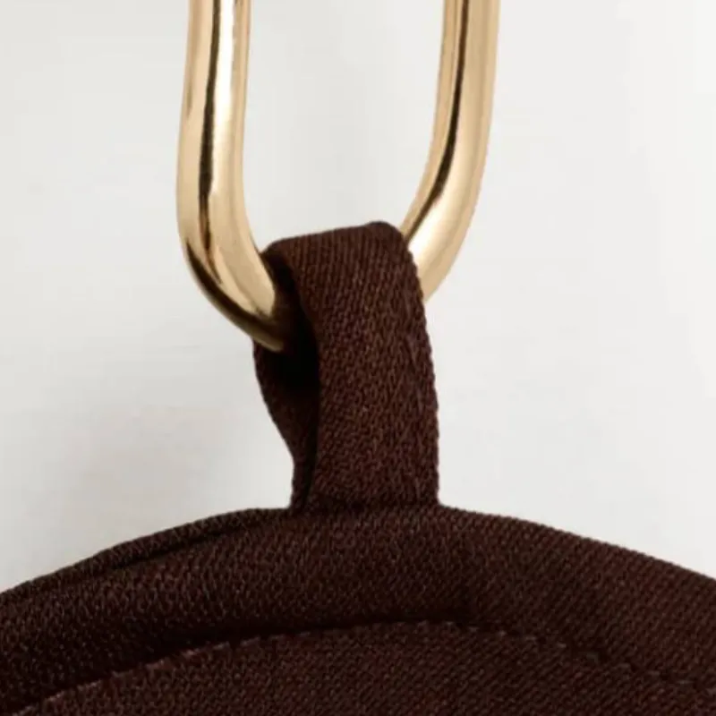 Top marrón detalle dorado en cuello