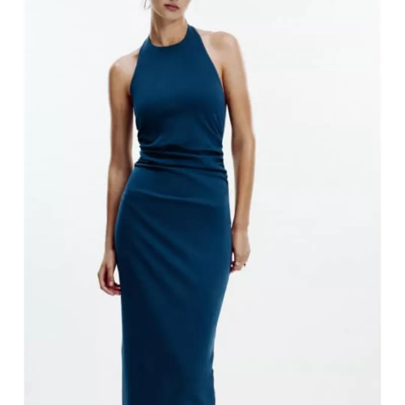 Vestido azul al cuello 