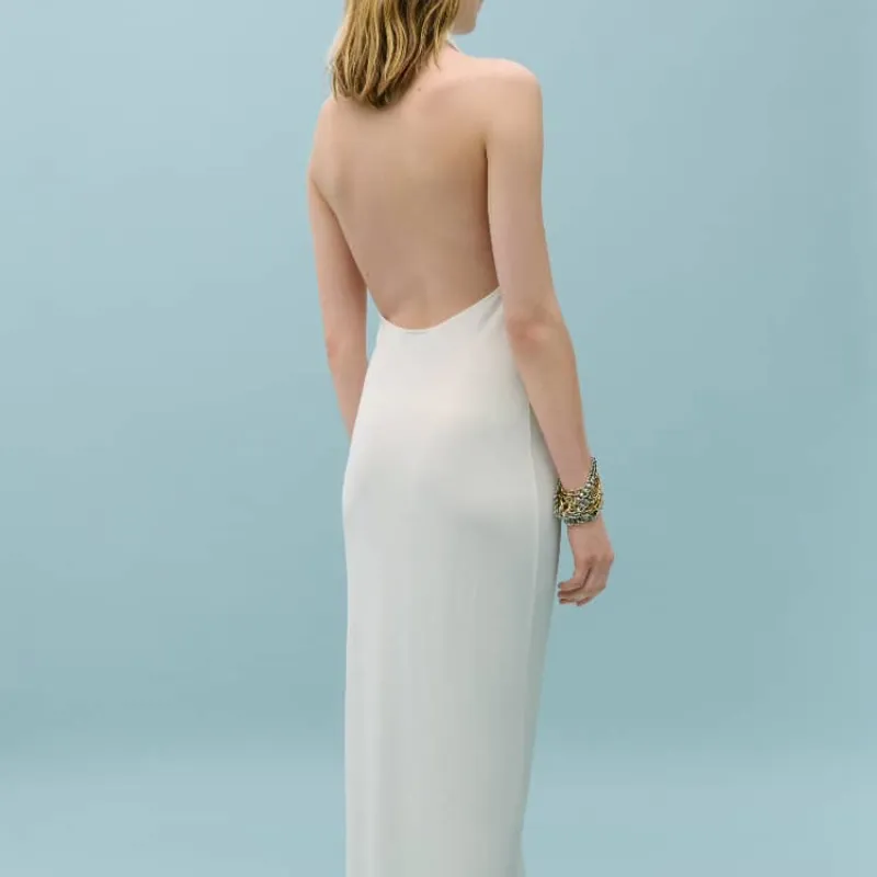 Vestido blanco apertura en el centro