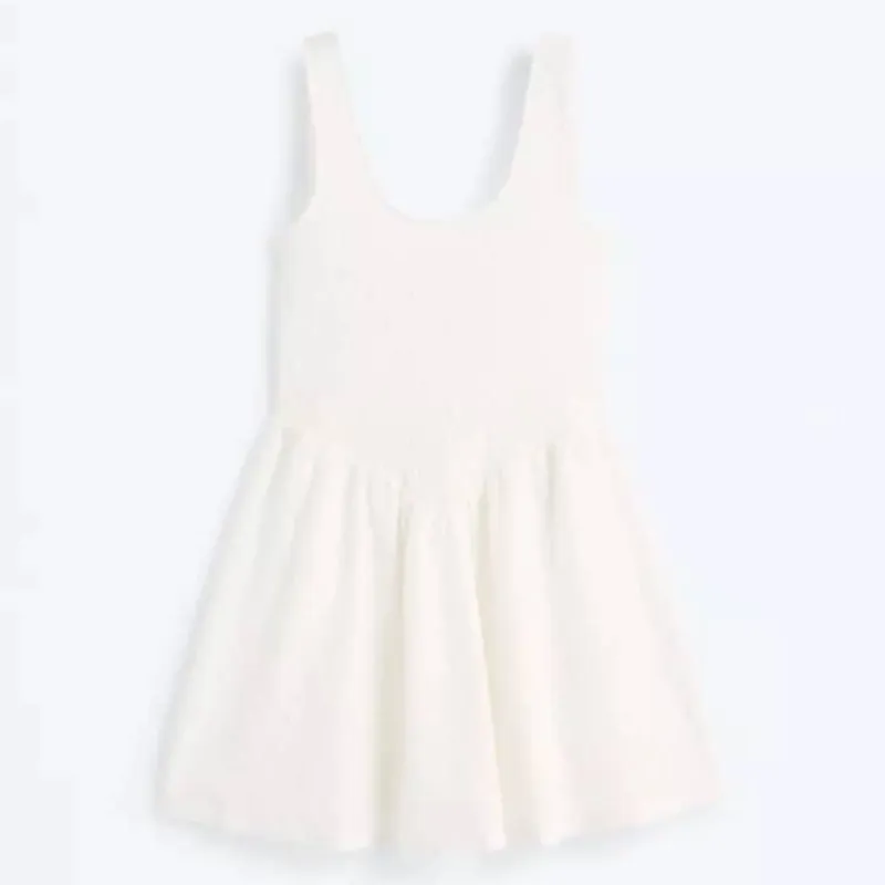 Vestido bordado suizo