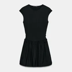 Vestido corto negro