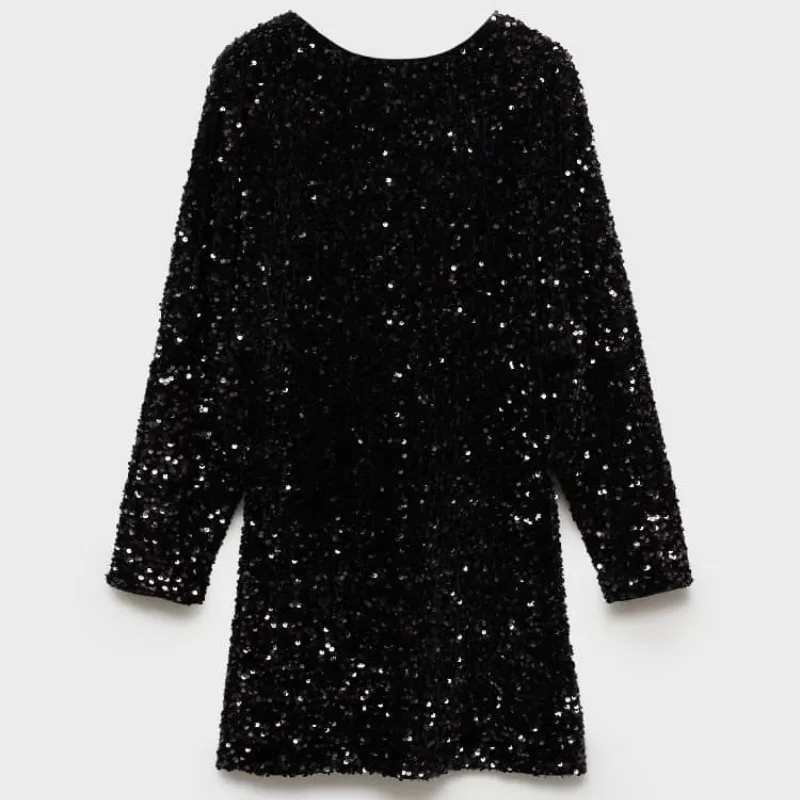 Vestido de mangas y lentejuelas 