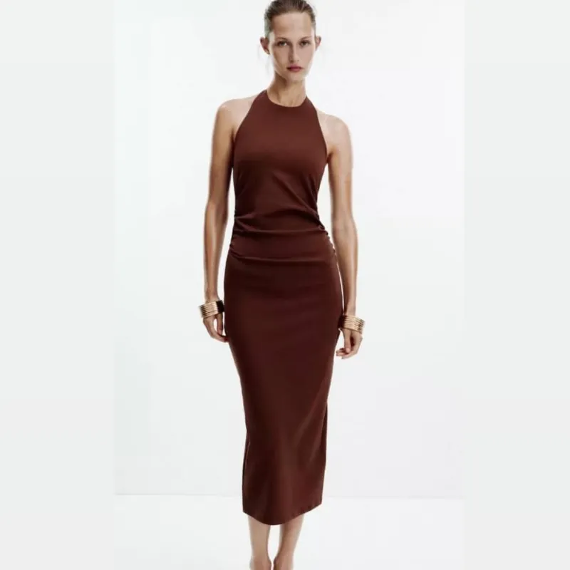 Vestido halter largo fruncido 