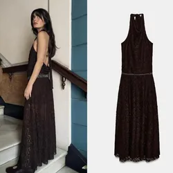 Vestido marrón de encaje