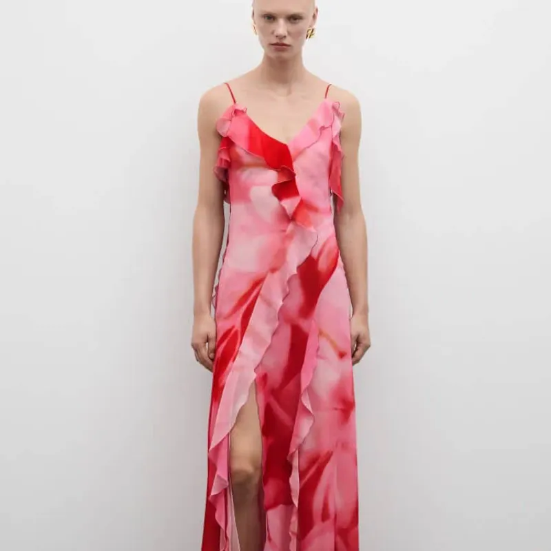 Vestido rojo pétalos 