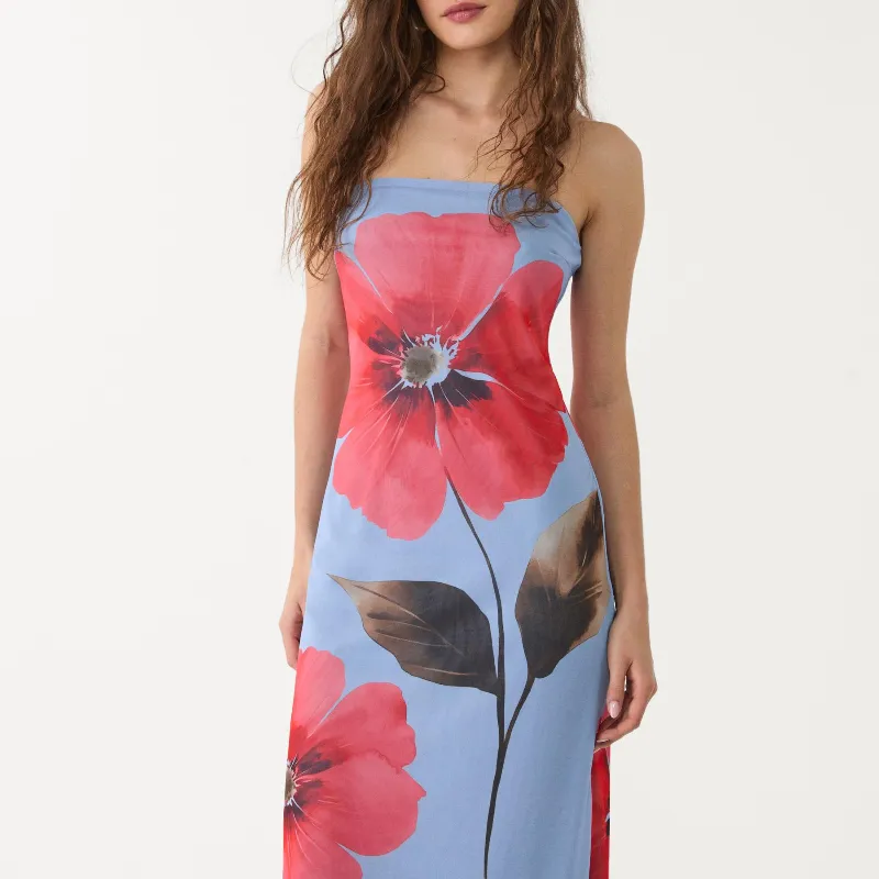 Vestido strapless de flores 