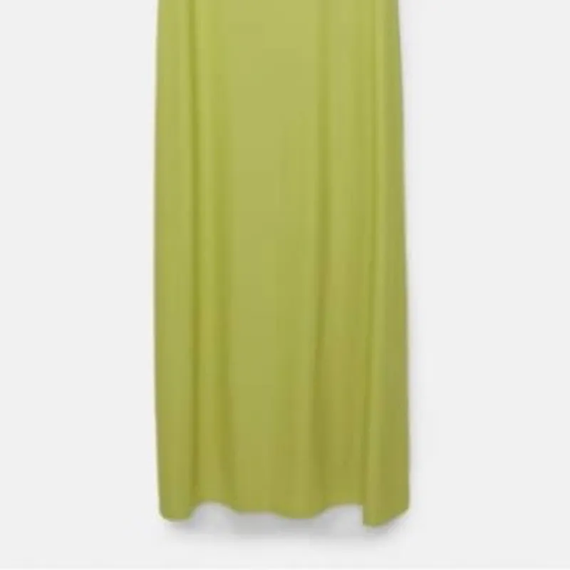 Vestido verde con diseño