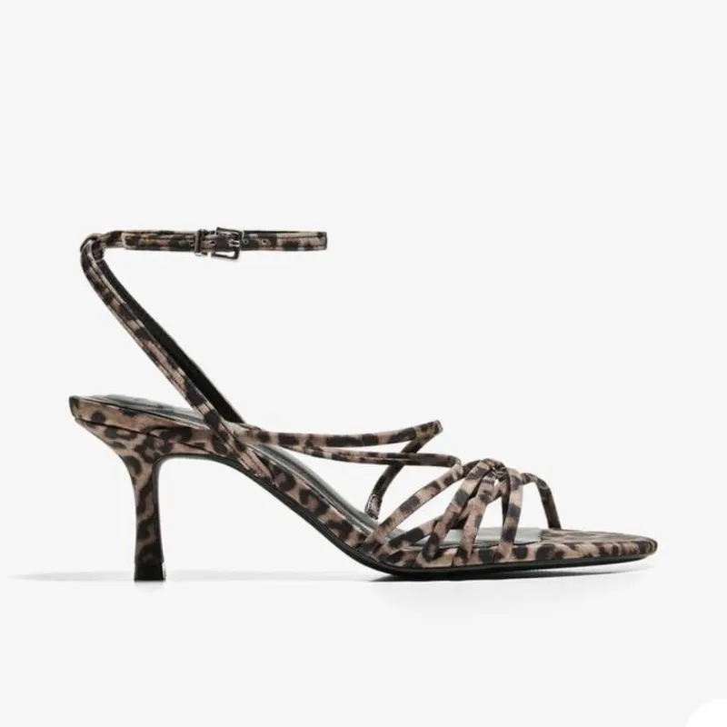 Zapatos ánimo print