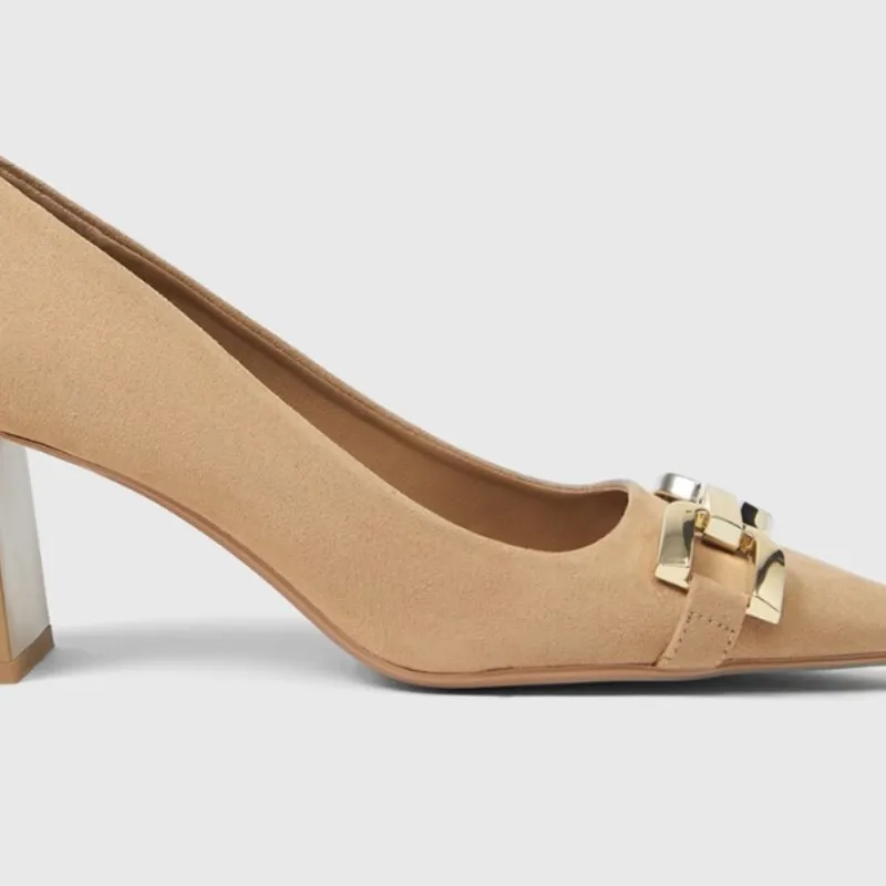 Zapatos de tacón crema Puntifinos 