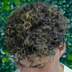 Definición de rizos para cabello corto 