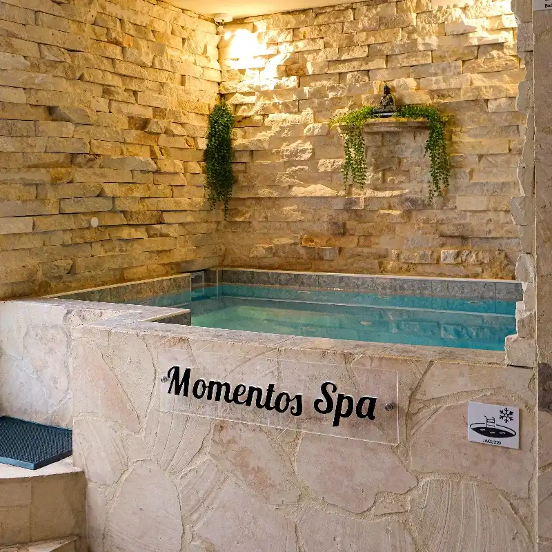 Circuito Spa( Sauna, jacuzzi y área relax)