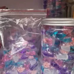 Pastillas con olor y detergente 