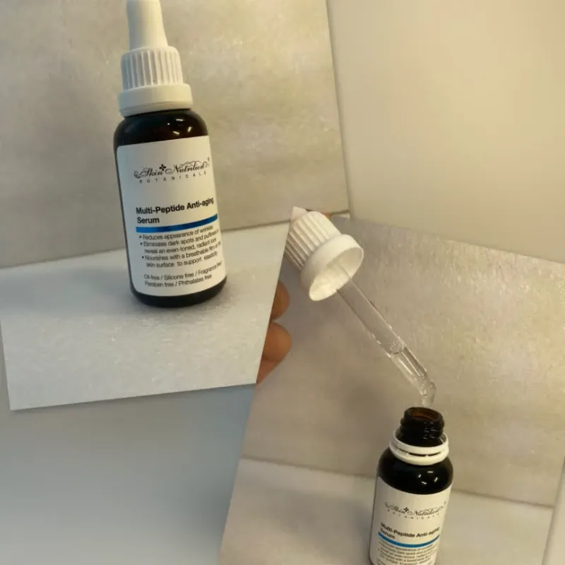 Sérum Multi-Péptido Anti-edad de Skin Nutrition Botanicals.