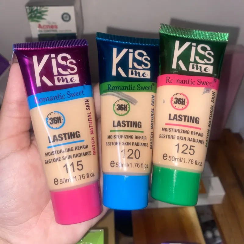 Base de maquillaje KISS ME de la marca ROMANTIC SWEET