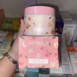 Exfoliante facial de MELOCOTÓN de la marca BIOAQUA