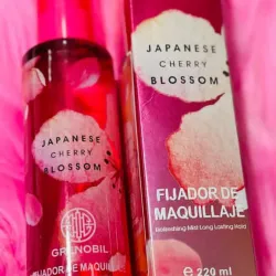 Fijador de maquillaje Japanese Cherry Blossom🍁 