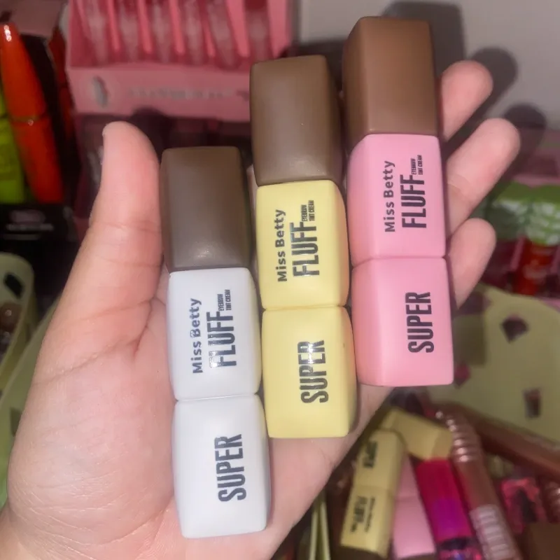 Gel para cejas con color SUPER FLUFF