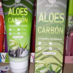 Limpiador facial en espuma de Aloe Vera y Carbón🍁