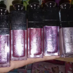 Lip gloss dup de Dior metalizado con brillitos y aplicador ancho🌸