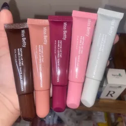Lip gloss dupe de Rhode