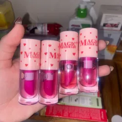 Lip gloss Magic con aplicador ancho