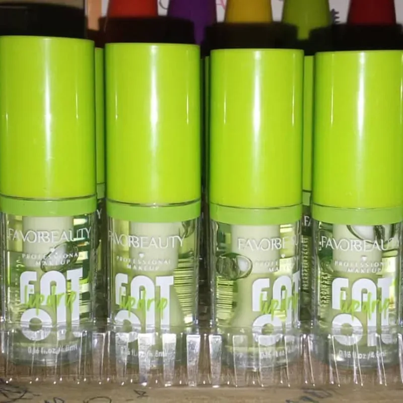 Lip gloss transparente de aplicador ancho dup de NYX🌸