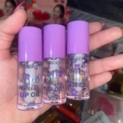 Lip gloss transparente de Kuromi de aplicador ancho