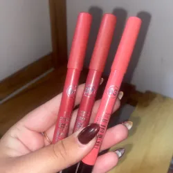 Lip liner/delineador de labios grueso