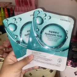 Mascarilla facial en formato de velo de ÁCIDO HIALURÓNICO de la marca FAYANKOU
